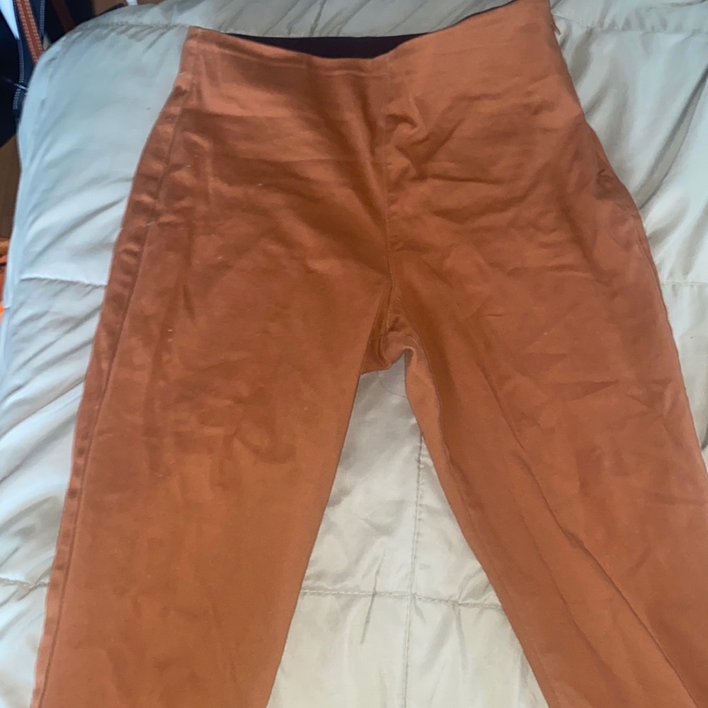 Rustic brown slim fit Capri! Bought from TJ Max